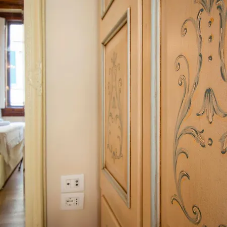 Casa Michelangelo & Giotto - Tintori Apt-2